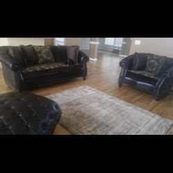 Beautiful American signature sofa and chair and 1/2