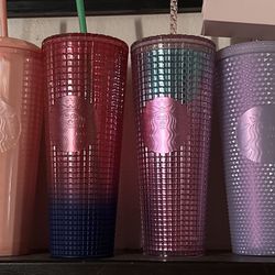 Starbucks Cups 