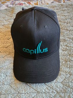MUST SELL LOCALLY BY 05/21!  FIRST OFFER OVER $500!!  Capillus Pro 272 Laser Hair Growth Cap (HP272LR-V3.1) - Excellent Condition w/ Case & Battery
