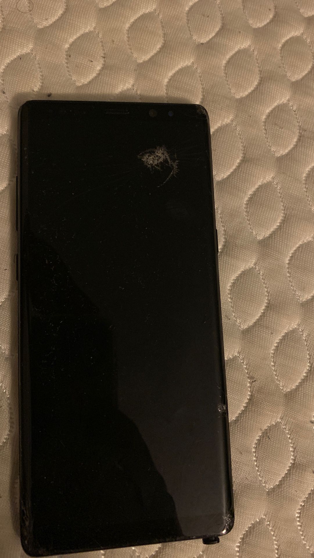 Samsung Galaxy Note 8 CRACKED SCREEN