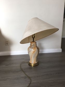 Table lamp