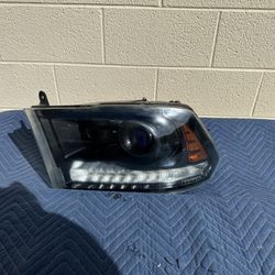 Dodge Ram Headlight 2013-2018, OEM ORIGINAL DODGE PART, Dodge Ram headlamp, driver side Light