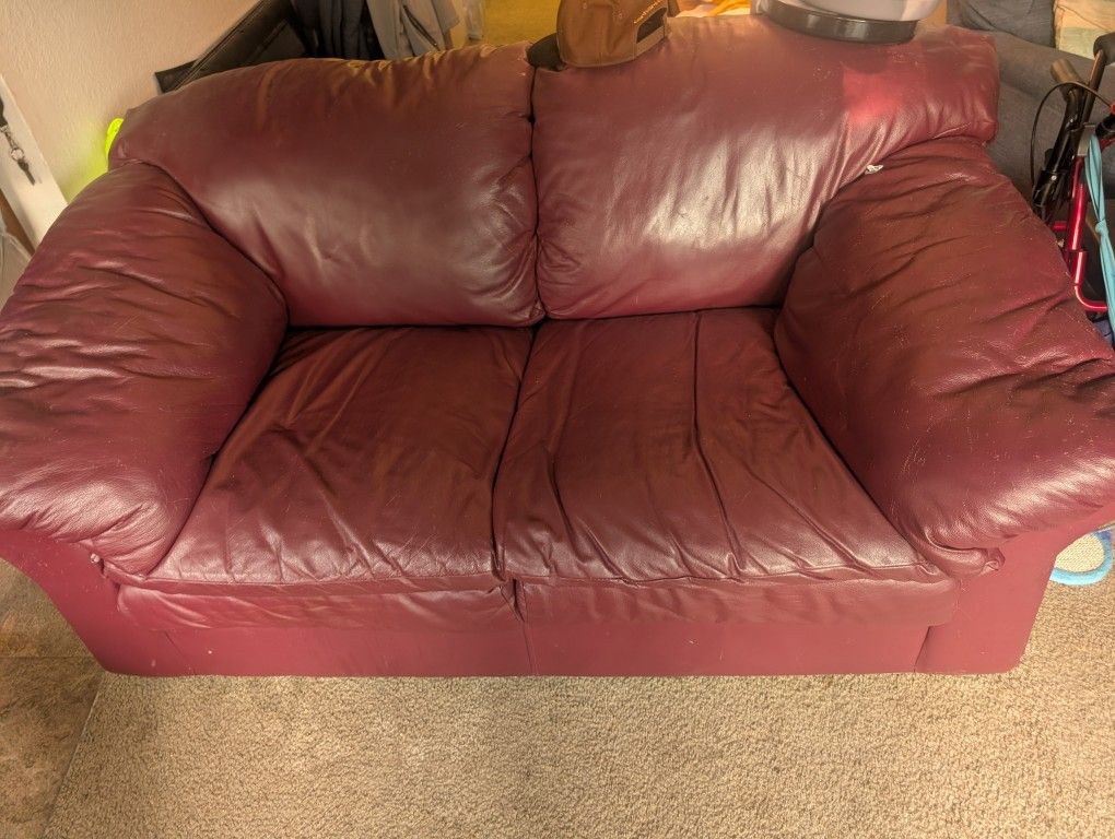 Eathan Allen Loveseat
