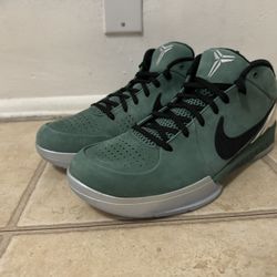 Zoom Kobe 4 Protro ‘Girl Dad’