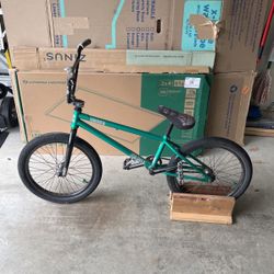 Colony Emerge BMX Bike