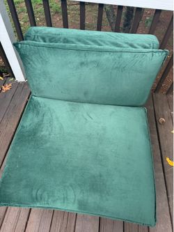 emerald foldable futon 🤍