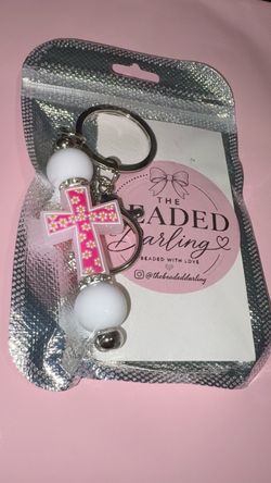 Pink Daisy Cross Keychain