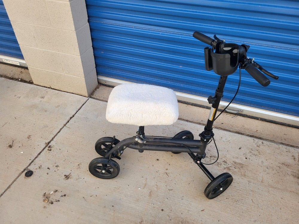 Knee Scooter