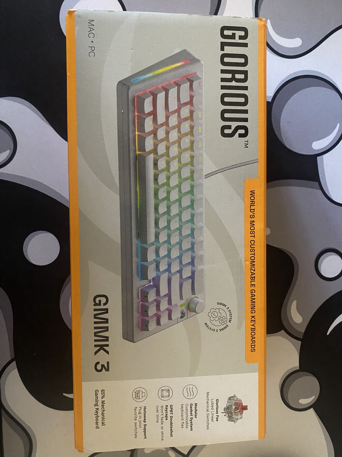 Glorious Gmmk3 65% Gaming Keyboard