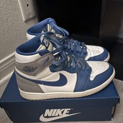 Jordan 1 true Blue