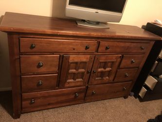Wood dresser