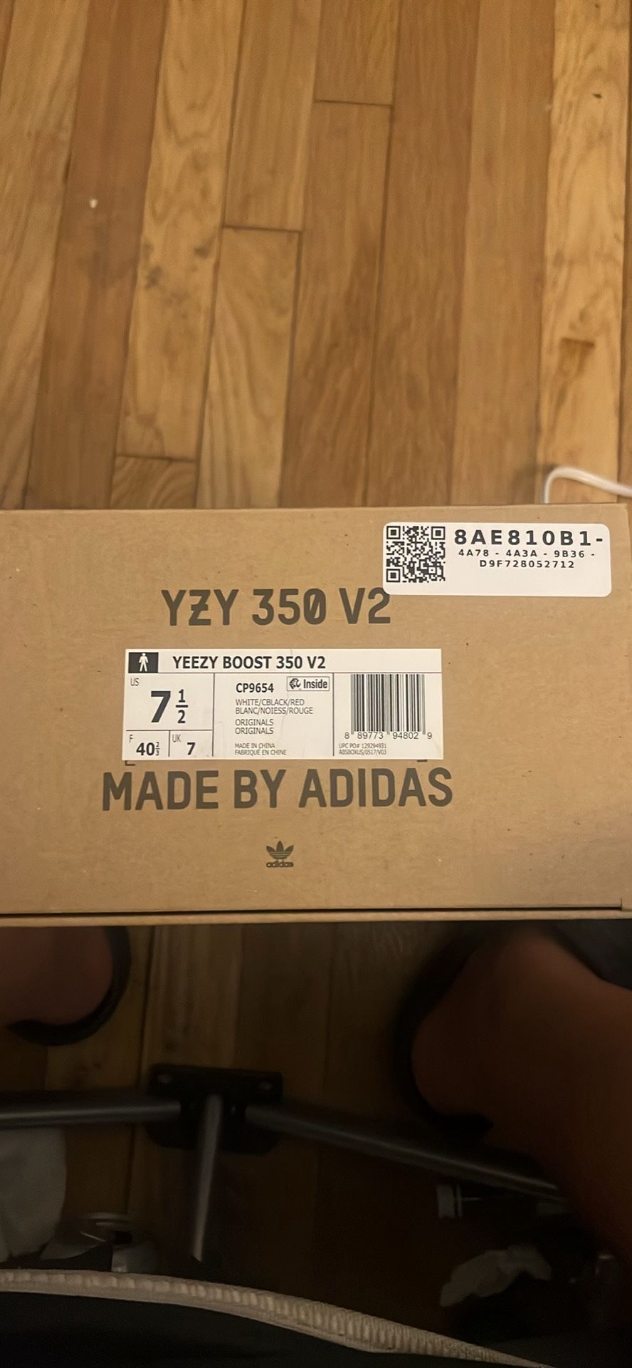 Yeezy 350 v2