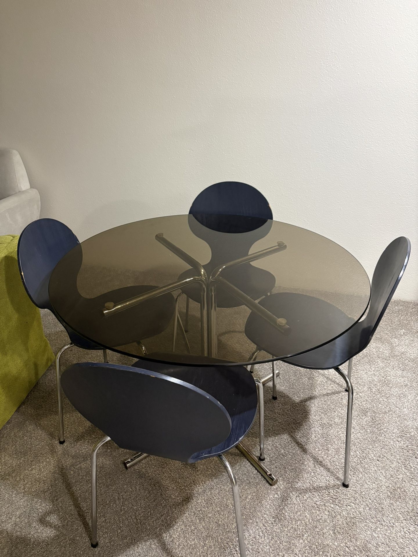 Smokey Grey Glass Dining Table And 4 Chairs