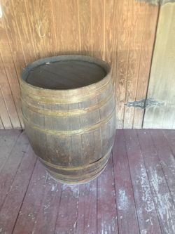 Wine barrel