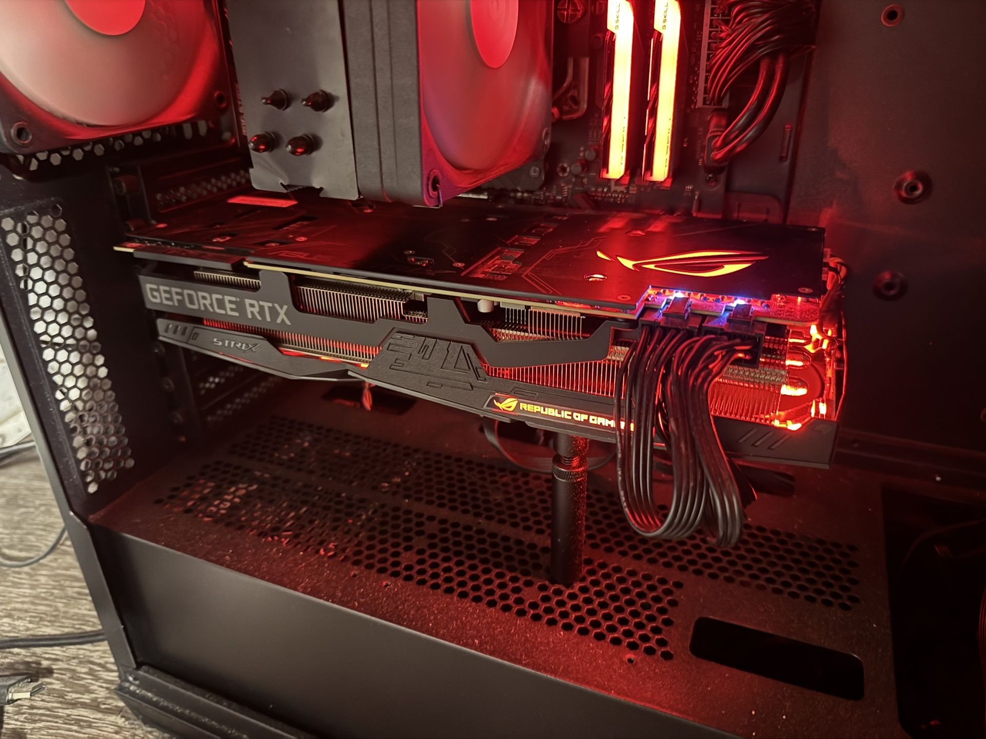 RTX 2080 ti 11 GB (ASUS ROG STRIX) 
