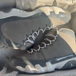 Air Jordan Retro 9’s (Cool Grey) GREAT CONDITION (PRICE IS FIRM) NO TRADES 
