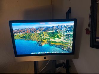 Apple iMac 27” Retina 5K 2020 — i7 / 5500 XT 8GB — VESA Mount Model