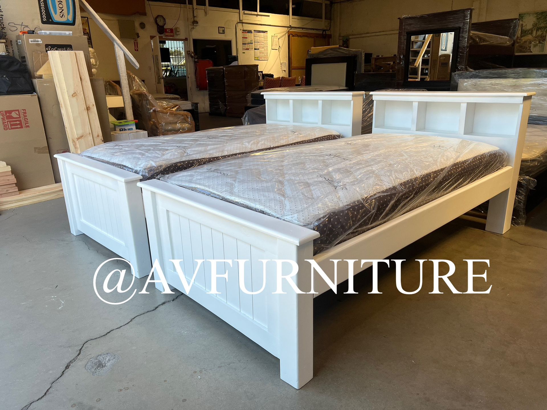 2 Twin Beds And 2 Mattresses