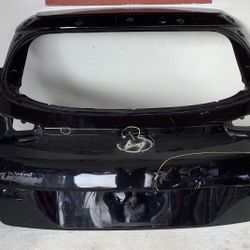 2019 2021 Hyundai Tucson lift gate (10U)