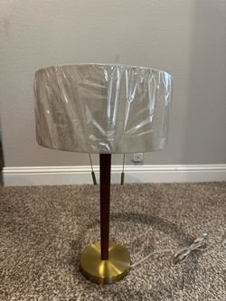 Adesso Hamilton Mid-Century Modern Table Lamp – Brand New – Walnut Wood & Antique Brass