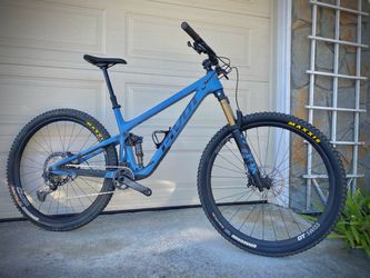 2022 Pivot 429 Pro Build – Size Large