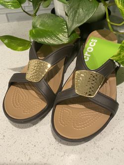 CROCS LOW HEEL BRONZE GOLD 