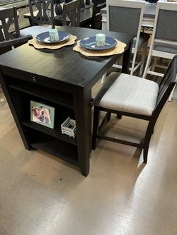 3pc Counter Height Dinette