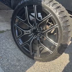 24" Snow Flakes On 33s