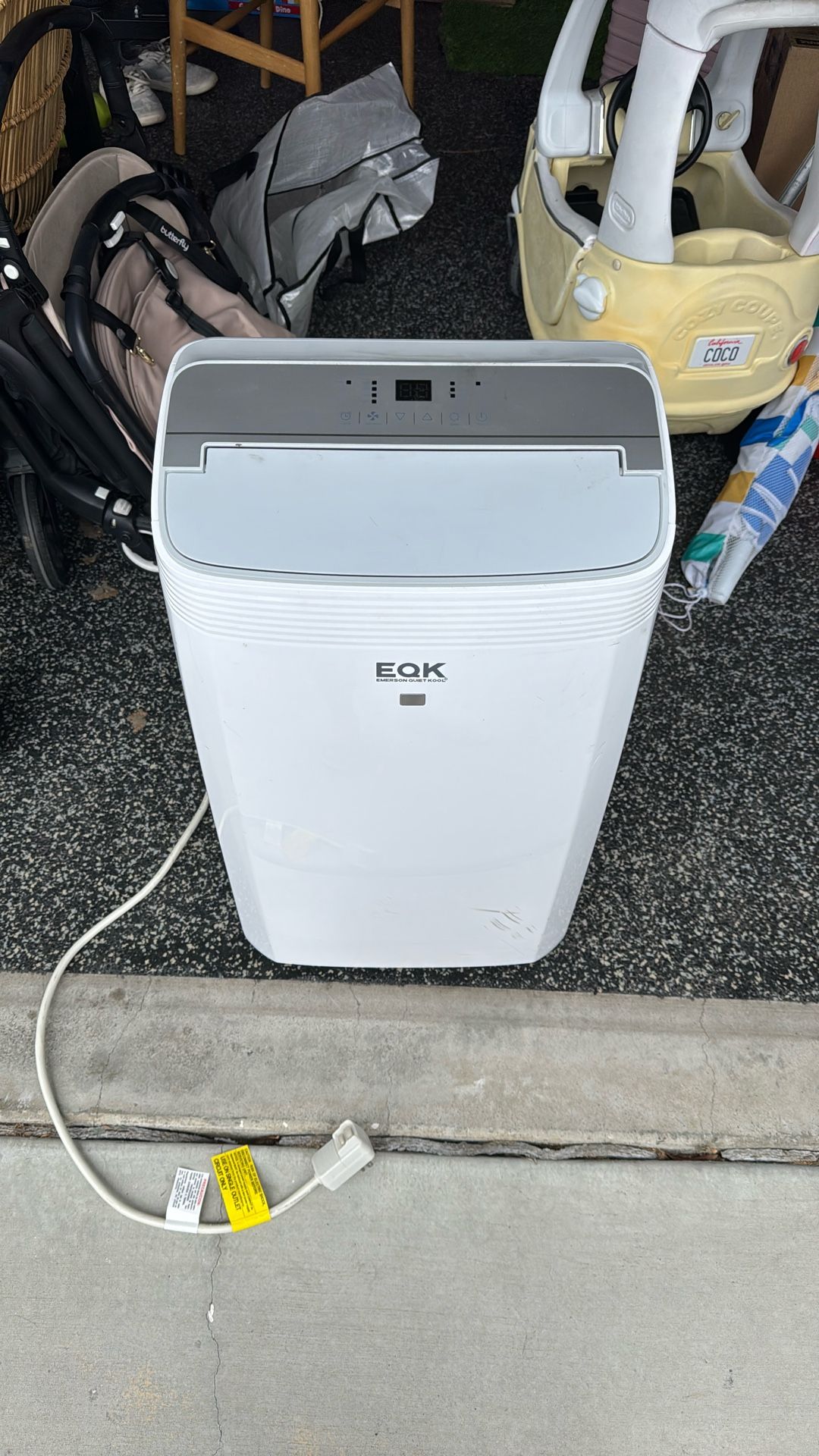 Portable Air Conditioner 10,000BTU (Like New)