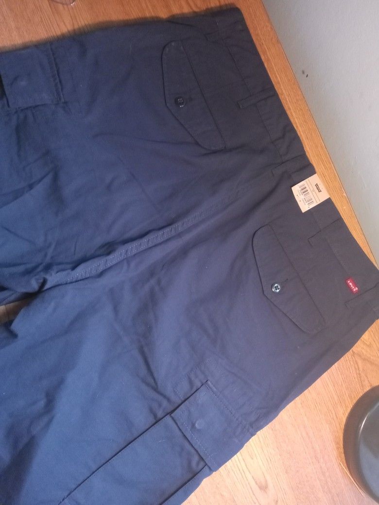 Levi's Brand New Men's Shorts Sz 38 Dark Blue