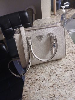 Bolso Guess Y Perfume Coach De Mujer