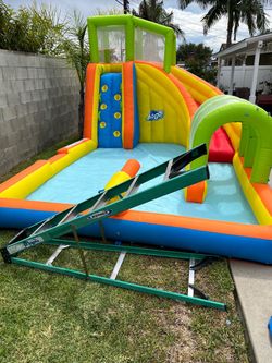 Inflatable water slide
