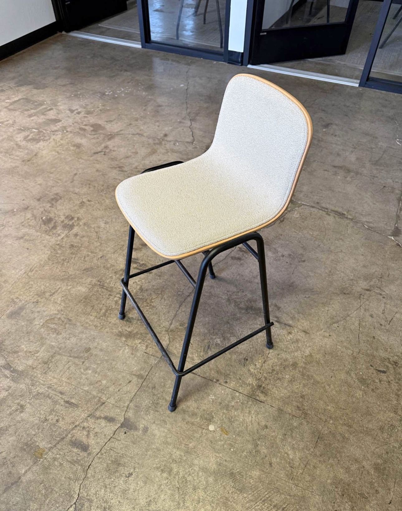 High quality bar stools (5 available)