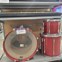 Red Drum Set Yamaha