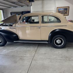 1939 Buick 2 Door Sedan 
