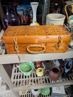 Cute little wood woven case!