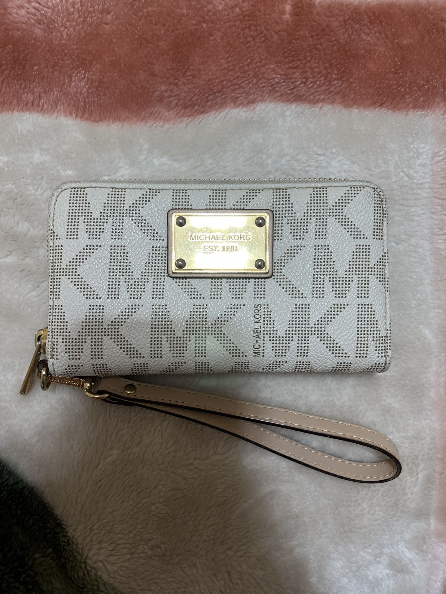 Michael Kors Wallet Zipper Wristlet Card Holder