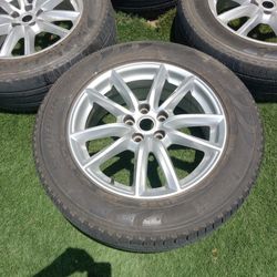 I Have Some 19.2 Inch Rims In Gret Condition  Tire are In Good  Condition Also I'm Asking  $ 300 Hundred  Or Best Offer They  Gmc   Chevy And Dodge