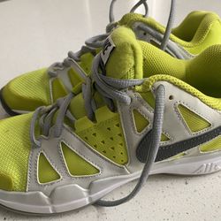 Nike Shoes Size 6 Men . New $35 
