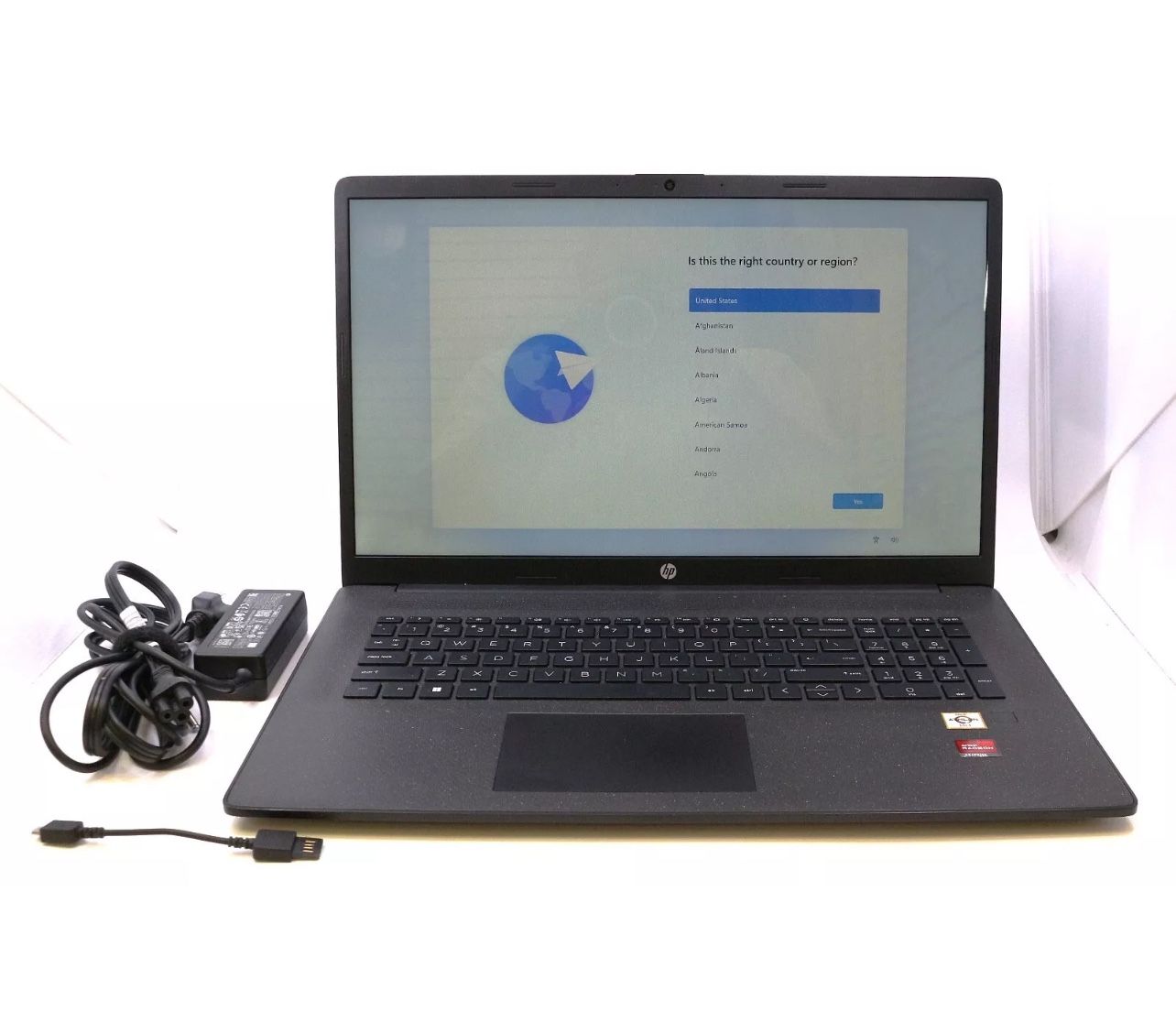HP 17z-CP200 17 Black Laptop PC 17.3" 1080P AMD 8GB 128G SSD WiFi 6 Cam Mic W11