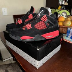 Air Jordan 4 Retro 