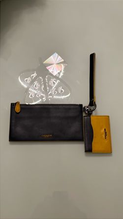 Women’s COACH wallet