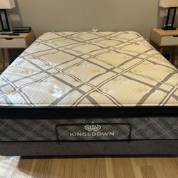 Kingsdown adjustable bed-Queen