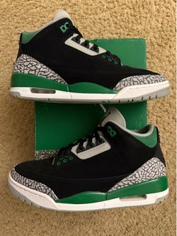 Size 9.5 (Pre owned, with box) - Air Jordan 3 retro pine green