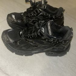 Balenciaga Black Runners