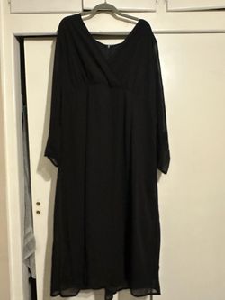 4 Hardly worn plus size dresses