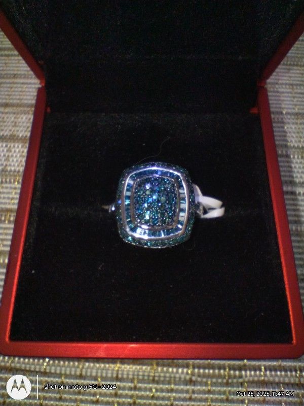 Brand New Blue Diamond Cluster 925 Sterling Ring Size 7