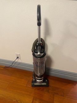 Shark Vacuum Cleaner