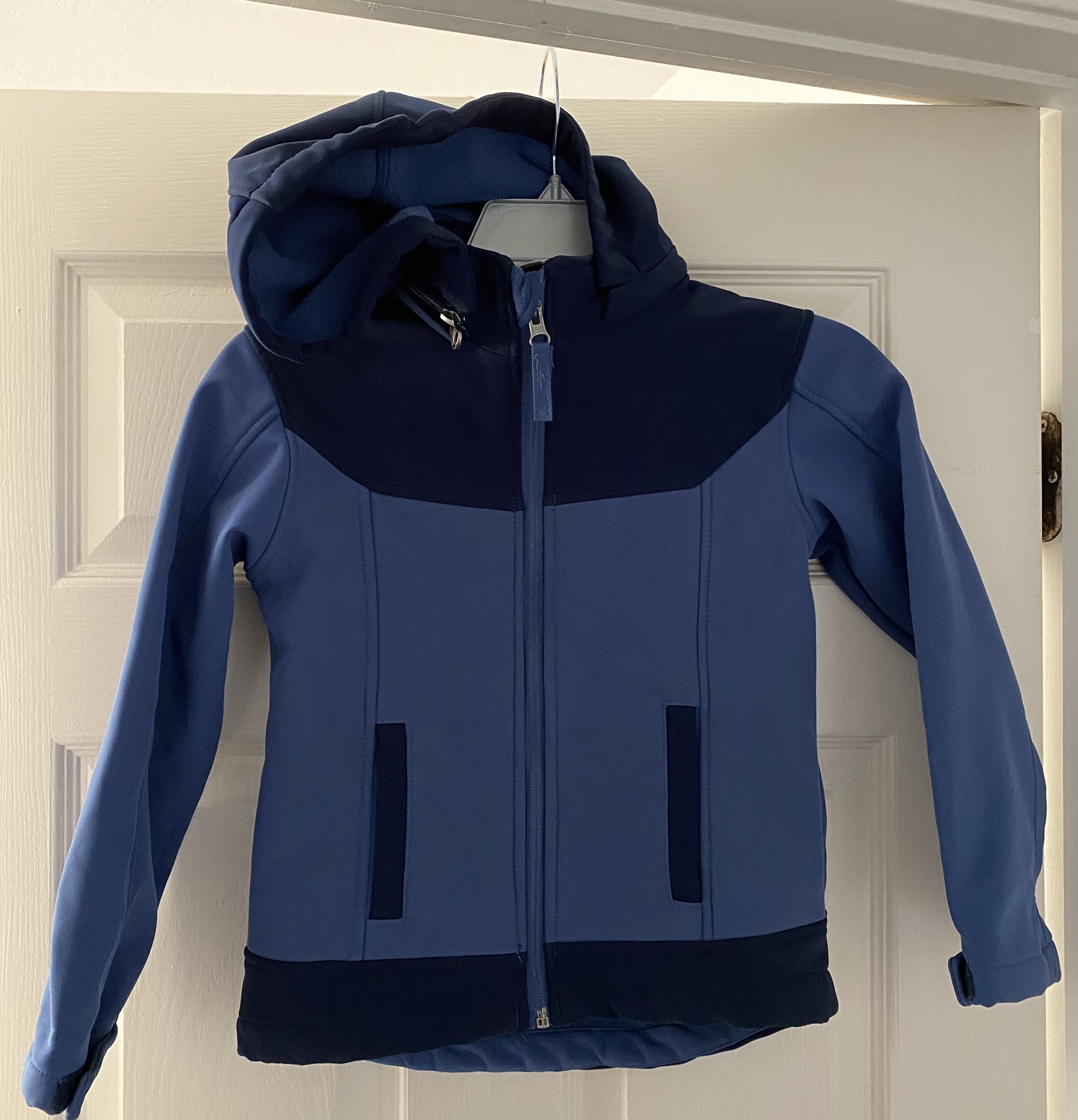 Nice Waterproof / fleece jacket for boy size 7, removable hoodie