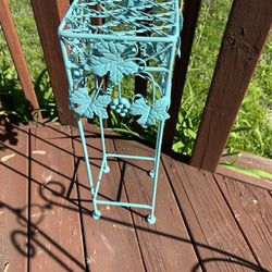 Wrought Iron Turquoise indoor outdoor Plant Stand 7”x7”x22” Tall